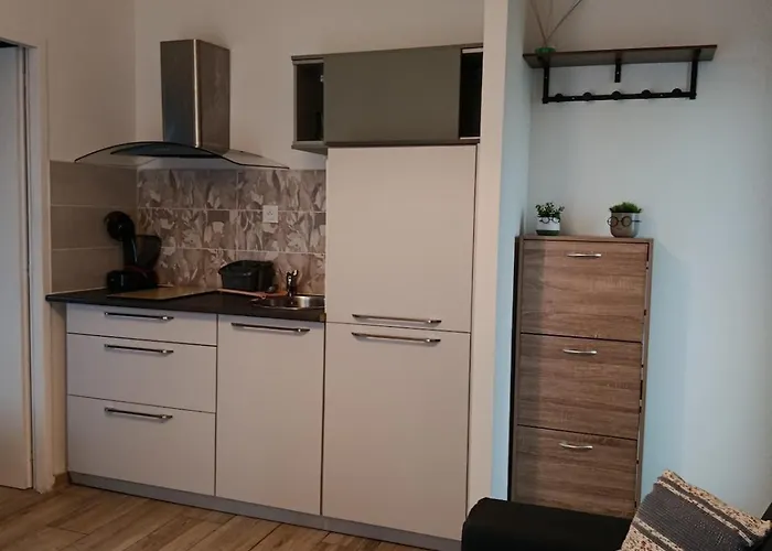 Kaly Kardia Independent T2 At Private Prades (Pyrenees-Orientales)