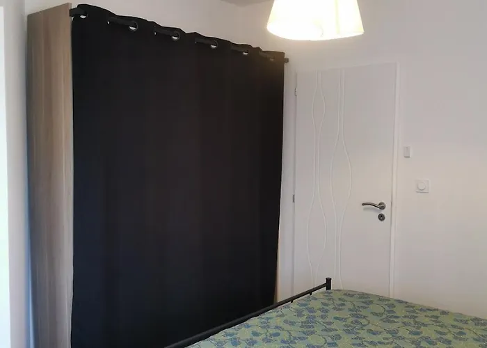 Kaly Kardia Independent T2 At Private Prades (Pyrenees-Orientales)